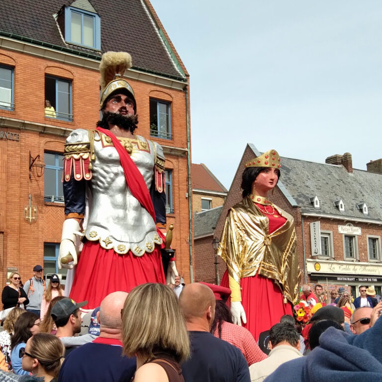 Reuze_Papa_et_Reuze_Maman,_les_Géants_casselois